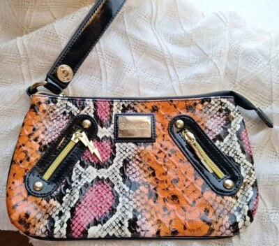 Bolso sin asas Betseyville Betsey Johnson estampado animal cremalleras relámpago Foto 1 de 4