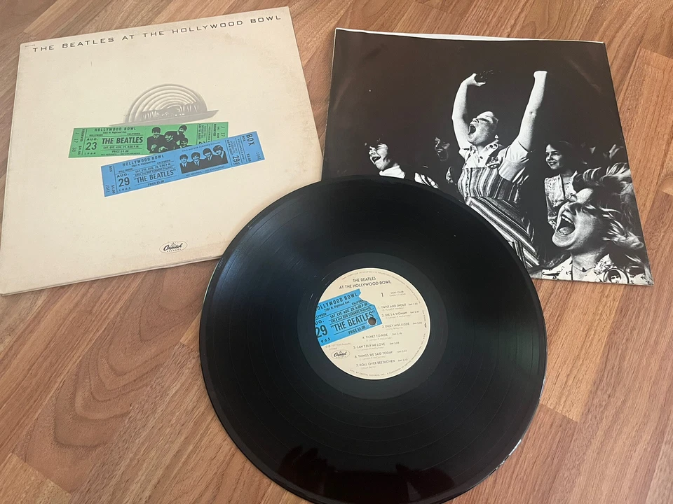 The Beatles-At the Hollywood Bowl-Original-Capitol SMAS-11638-Vinyl-Record-LP  - Image 1 of 1