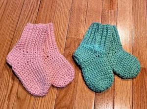 Hand knit made in USA Children Socks lot of 2 Green/Pink Sz 12 - Sz 4 - NWOT - Picture 1 of 4