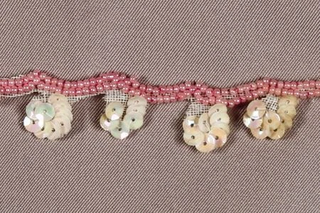  GALON "CHANEL" BRODÉ ROSE PAILLETÉ 1920 - Photo 1/1