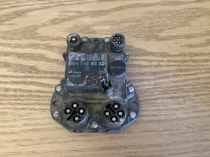 1992 Mercedes Benz Ignition Control Module 008 545 95 32 - Picture 1 of 3