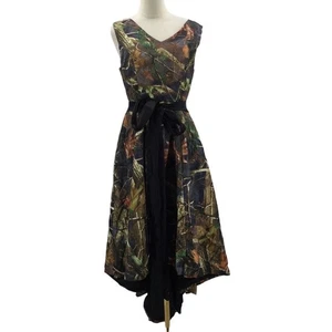 FORMELLE PARTY GR. 14 1x Plus Klinge braun Camouflage Schnürung Hi-Low Maxikleid NEU B96 - Bild 1 von 8