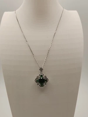 Collar de plata de ley cromo diopsido 18" Foto 1 de 4