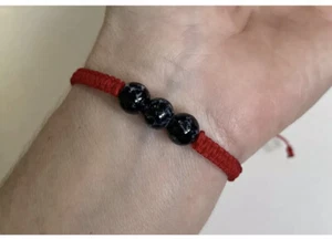 Pulsera Roja de Obsidia Negra para la alejar Malas Energías Y Envidia - Picture 1 of 5