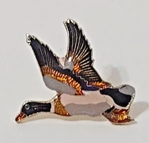 Vintage Enamel Flying Mallard Duck Novelty Hat Lapel Pinback - Picture 1 of 7