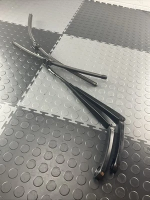 2011-2019 BMW X3 X4 (F25 F26) ПЕРЕДНИЙ ЛЕВЫЙ И ПРАВЫЙ РЫЧАГ СТЕКЛООЧИСТИТЕЛЯ КОМПЛЕКТ 2 OEM - Изображение 1 из 4