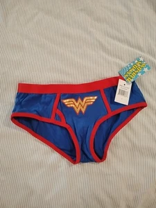 Wonder Woman Star Print Women's Underwear Panties Blue Size Small - Picture 1 of 4