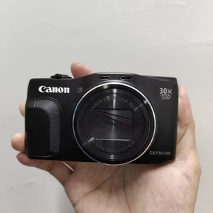 Canon PowerShot SX710 HS 20.3MP 30x Optical Zoom Digital Camera Black - Picture 1 of 9