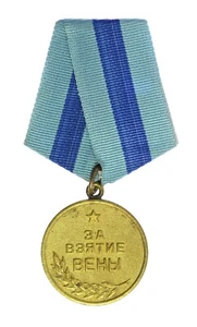 ORIGINAL USSR Soviet Medal For the capture of Vienna WW2 (9188) - Picture 1 of 3