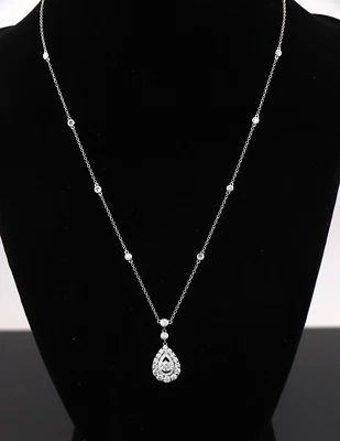 $4,350 Collar Colgante Estación Bisel Pera Diamante Pavé Redondo Oro Blanco 14K 17" Foto 1 de 4