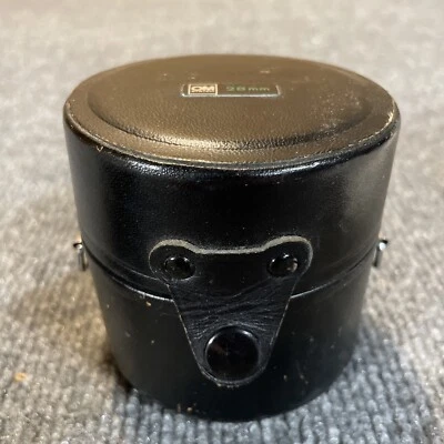 Estuche de lente rígida Olympus 28 mm f3,5 OM más lente no probada Foto 1 de 4