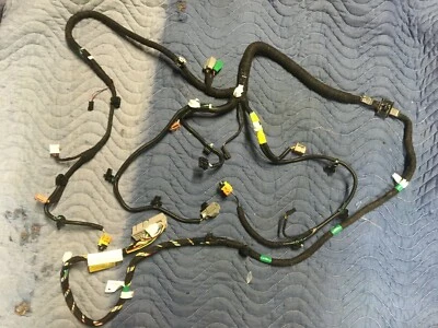 ARNÉS CABLEADO ASIENTO CONDUCTOR DELANTERO IZQUIERDO TESLA MODELO 3 2017-2020 1076116-02-F Foto 1 de 2