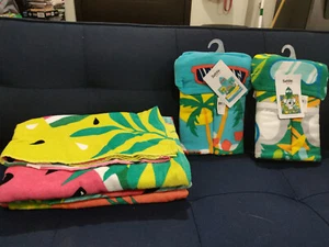 5 beach towels - Picture 1 of 6