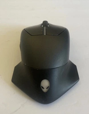Alienware Wired/Wireless Gaming Mouse AW610M: USED - Image 1 of 4