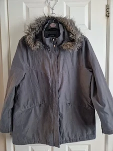 Abrigo Parka Damas, Club Informal Debenhams, Talla 20, Gris Cálido Con Capucha Bolsillos con Cremallera - Imagen 1 de 8