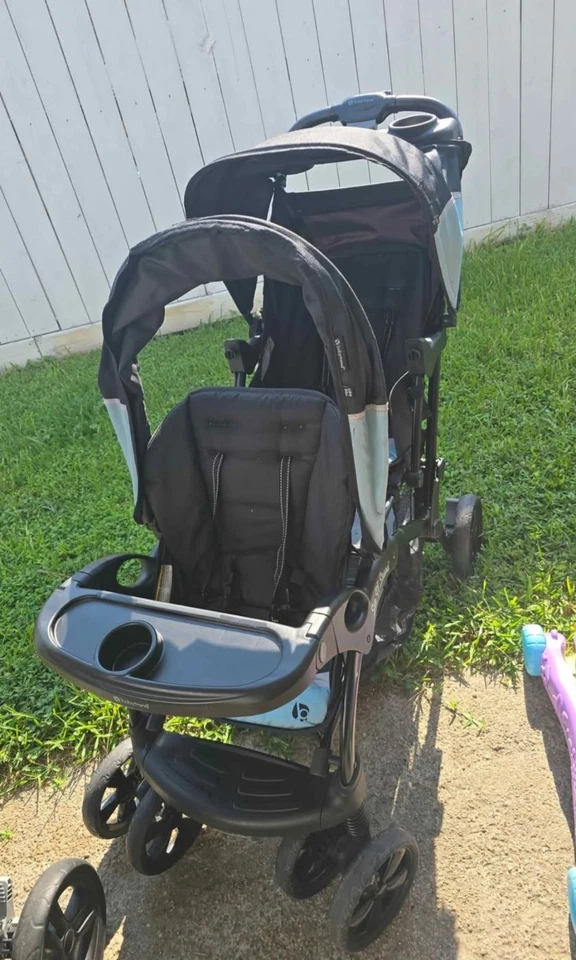 cochecito doble baby trend  Foto 1 de 1