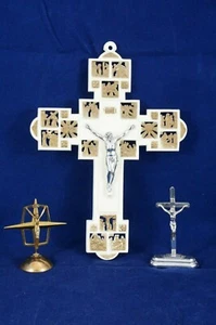 3 Crocifisso Ornato Vintage Consolidato Prodotti Stampati Corp. Metallo plastico - Foto 1 di 5