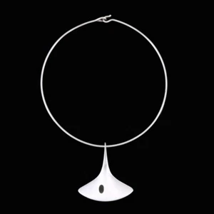 Hans Hansen. Sterling Silver Neckring with Enamel Pendant #323 - Bent Gabrielsen - Picture 1 of 4