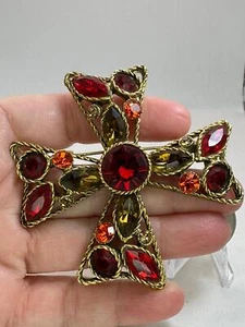 Maltese Cross Openwork Orange Red Green Navette Vintage Gold Brooch Pin M-5153 - Picture 1 of 4