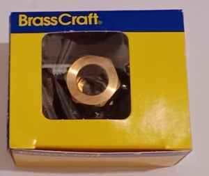 BrassCraft 4131001/1 Multi Turn Dual Outlet Valve 1/2” outlet Inlet CR3903LRX R1 - Picture 1 of 3