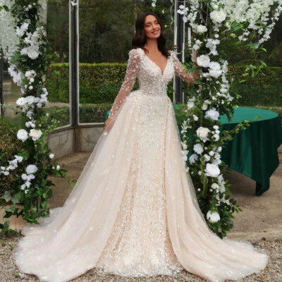 Elegantes Vestidos de Novia Sirena Cuello en V Desmontables Tren Encaje Flor Vestidos de Novia Foto 1 de 4