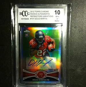 2012 Topps Chrome Rookie Autograh Refractor Variation #147 Doug Martin Mint 10 - Picture 1 of 1
