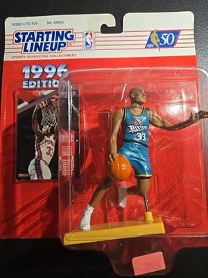 Figura de acción y tarjeta de colección 1996 NBA SLU Grant Hill Detroit Pistons Foto 1 de 4