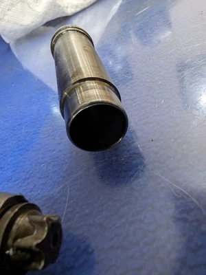 OEM 2011-2016 BMW 4.4 V8 S63 N63 MOTOR BOMBA DE ACEITE TUBO GRANDE Foto 1 de 3