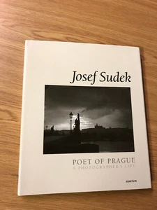 Josef Sudek: Poet Of Prague by Anna Farova - Pub: Aperture - 1990 - Hardback - Foto 1 di 1