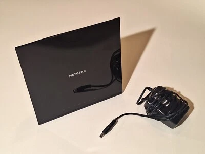 NETGEAR C6250 1600Mbps 2-Ports Gigabit Wireless Modem Router C6250, DOCSIS 3.0  Foto 1 de 4