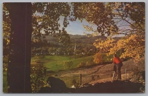 A Man Looking Over The Village Of Stowe View, Vermont, USA, Vintage Post Card. - Picture 1 of 2