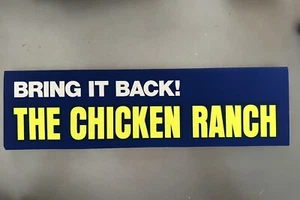 Vintage Old Stock 1970s Texas Chicken Ranch Bring It Back Bumper Sticker - Foto 1 di 3