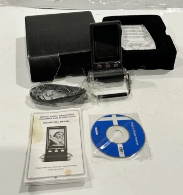 Hirsch Gift DIGITAL PHOTO VIEWER 1x1.25" LCD New In An Opened Box-box Is Damaged - Image 1 of 4