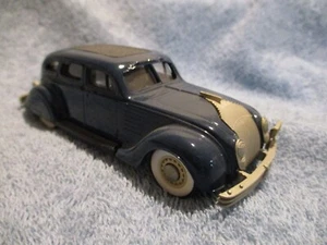 1935 Chrysler Airflow by Brooklin Blue in 1/43rd scale no original box - Picture 1 of 4
