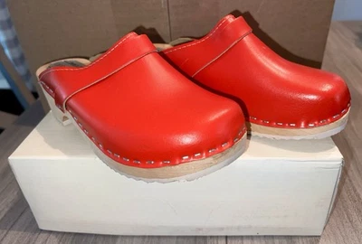 Zuecos de madera suecos vintage de cuero rojo Deichmann anatómicos talla 36-37 EE. UU. 6-6,5 Foto 1 de 4