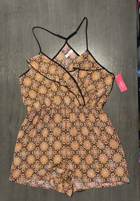 Nuevo con etiquetas Mameluco para mujer Xhilaration con volantes multicolor con bolsillos talla XL Foto 1 de 4