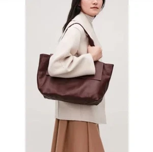 COS Authentic Brand New Burgundy Front Flap Calf Leather Tote Bag BNWT - Picture 1 of 24