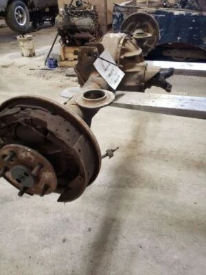 Conjunto de eje trasero 9" 3,00 abierto para Ford Thunderbird 1967 1063276 Foto 1 de 4