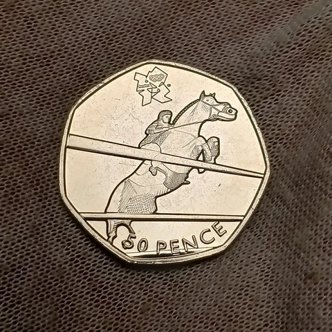 2011 Great Britain 50 Pence BU - 2012 London Olympics - Equestrian - QEII Cover