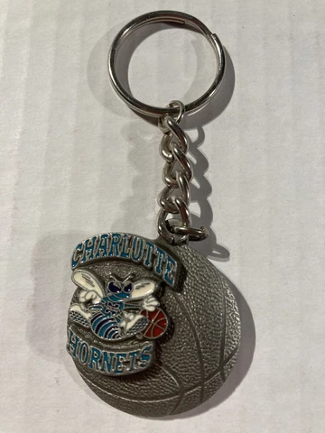 1992 Charlotte Hornets Keychain Pewter - Vintage - Made in USA - K2204 - NBA Cover
