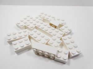 LEGO 15 White Bricks 2x2 2x3 2x4 J12