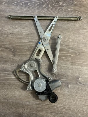 2010-215 Toyota Prius Window Regulator w/Motor Left Driver Front  - Image 1 of 3