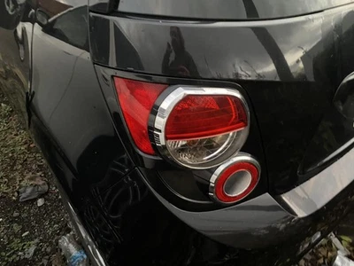 二手左尾灯总成适合:2015 年雪佛兰 Sonic Htbk 左 A 级 — 第 1/4 张图片