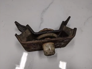 TOYOTA LAND CRUISER COLORADO 3.0 TD GEARBOX MOUNT #25 - Picture 1 of 2