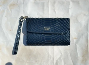 VICTORIA SECRET BLACK PYTHON IPHONE PLUS PHONE CASE TECH WALLET WRISTLET CLUTCH - Picture 1 of 6