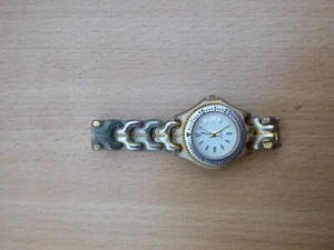 LADIES QUARTZE WATCH - Picture 1 of 4