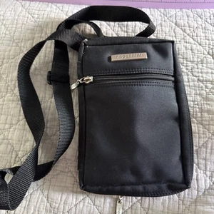 BAGGALLINI Take Two Bryant Crossbody Small Bag Travel Purse Black w/ Silver GUC - Picture 1 of 8