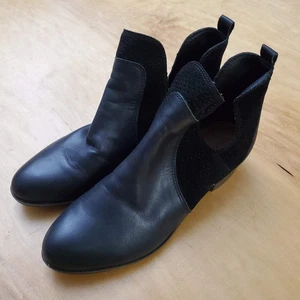 Lucky Brand Bootie Womens Boot Size 10 Black Slip On Block Heel Leather - Picture 1 of 15
