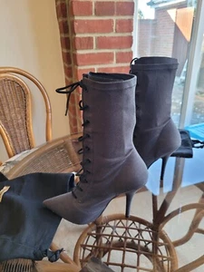 Yeezy Boots Season 6 Laced Charcoal High Heels Women Size 6 UK (39) - Picture 1 of 10