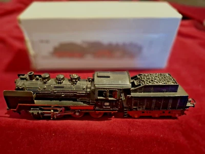 AMAZING VINTAGE MARKLIN 3003 HO ELECTRIC LOCOMOTIVE GERMANY FM 800 - Image 1 of 4